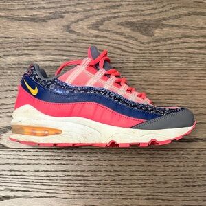 Vibrant Girls Air Max Sneakers with Pink and Blue Accents